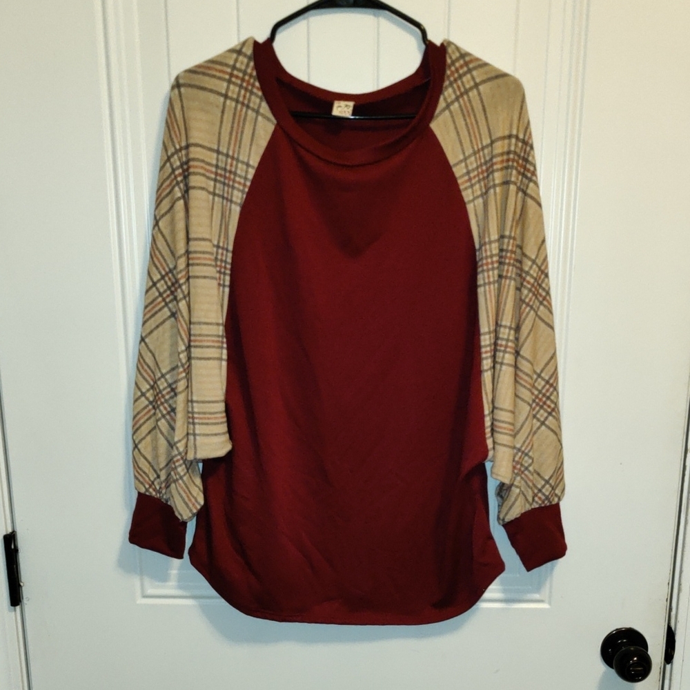 7th Ray Burgundy and Plaid Raglan Top